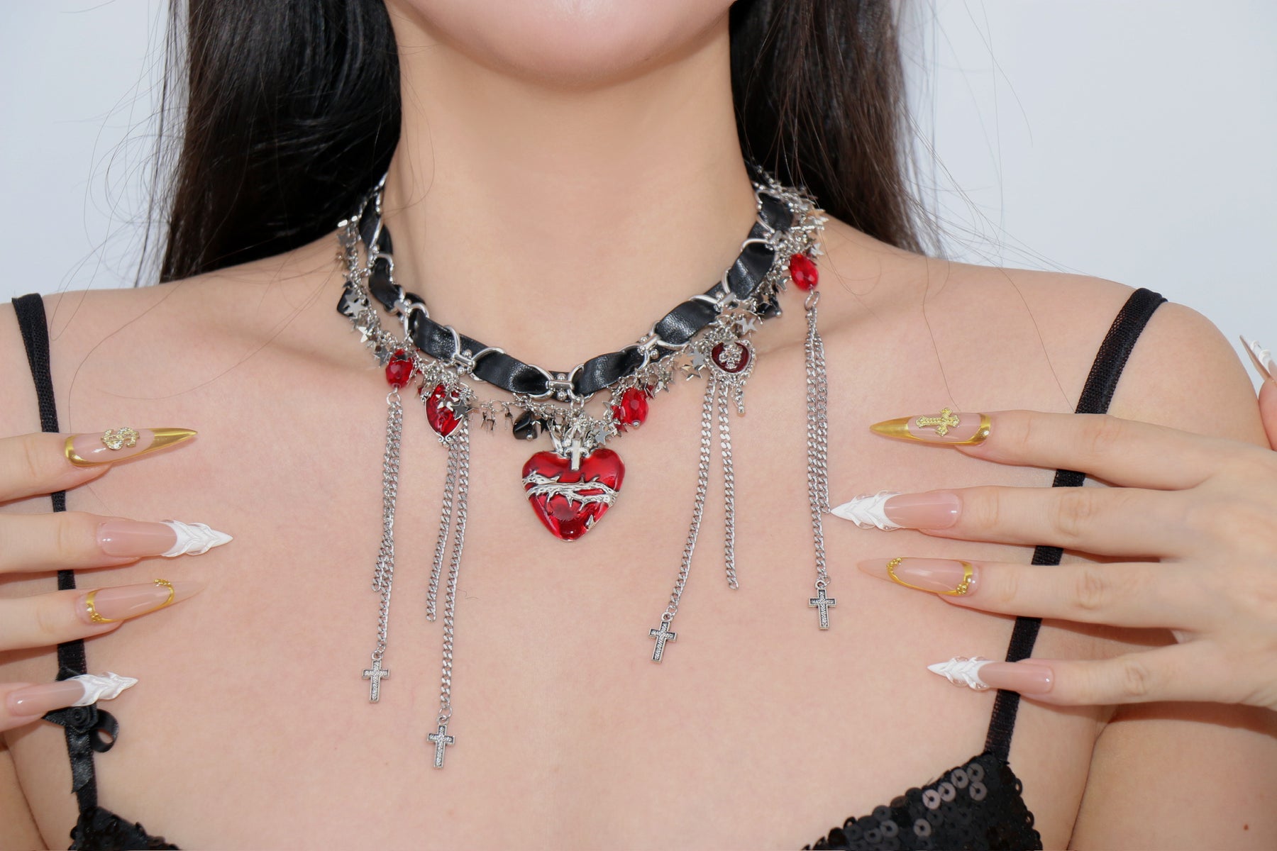 Heart of The Thorns Necklace